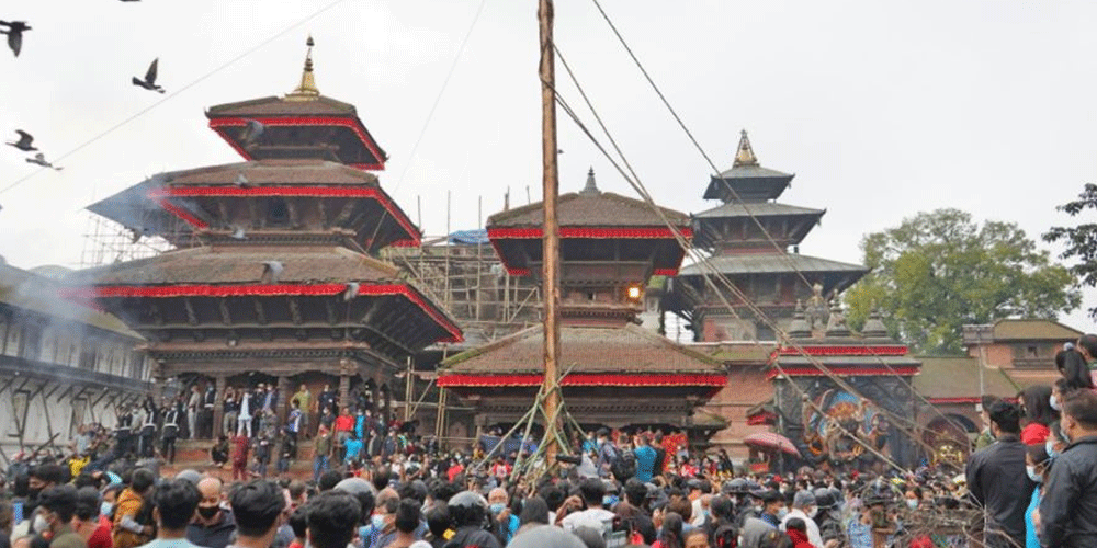 आज भाद्र २८ गते इन्द्रध्वजाको लीङ्गो उठाउन रूख काटिने साईत जुर्यो