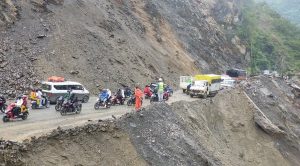 बाढी पहिरोका कारण यी मार्ग अवरूद्ध रहेका छन
