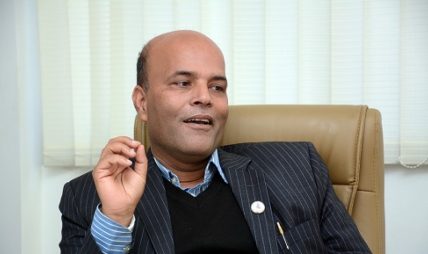 अमरेश  कुमार  सिंहद्वारा मन्त्री पद अस्वीकार,  शपथमा गएनन