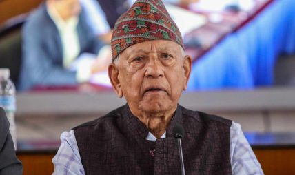 प्रतिनिधिसभका ज्येष्ठ सदस्य केसीले लिए शपथ