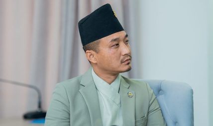 गृहमन्त्री सुधन गुरुङको आफूले विभिन्न सेयर बजारमा गरेको लगानीको स्रोत ऋणबाट जुटाएको स्पष्टीकरण