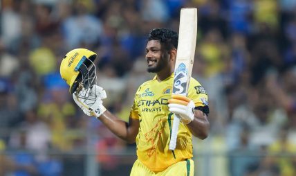 आईपीएलको इतिहासमै चेन्नईको सबैभन्दा ठुलो अन्तरको जित, मुम्बई १०३ रनले पराजित