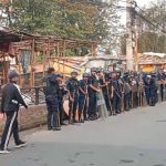 सुकुम्बासी बस्ती हटाउन ठूलो संख्यामा प्रहरी परिचालन