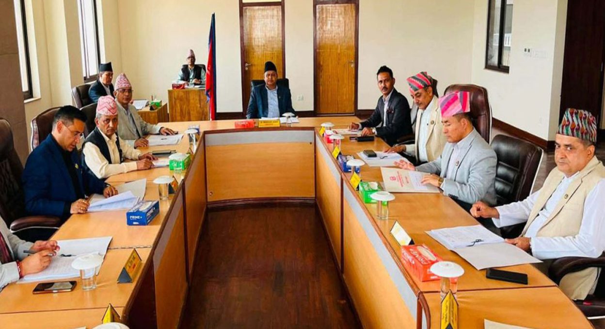सम्पति छानबिन आयोगले  बालेन सरकारको मन्त्रिपरिषदलाई नछुने