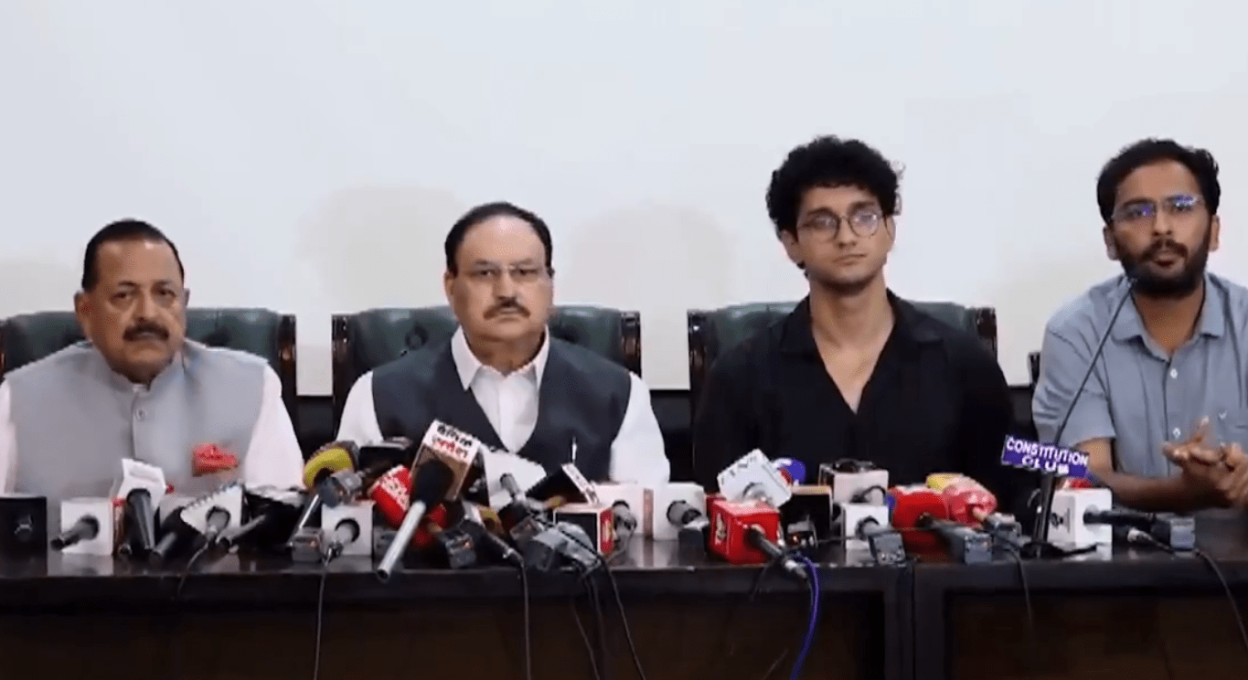 भारतमा कक्रोच पार्टीले आफ्नो आन्दोलन समाप्त भएको गर्यो घोषणा