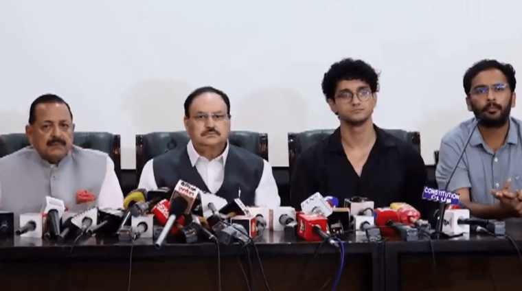भारतमा कक्रोच पार्टीले आफ्नो आन्दोलन समाप्त भएको गर्यो घोषणा