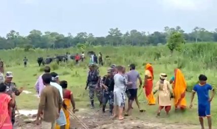 एसएसबी नेपाली भूमिमा प्रवेश गरेर निर्माणाधीन अस्थायी बाँध भत्काएपछि विवाद