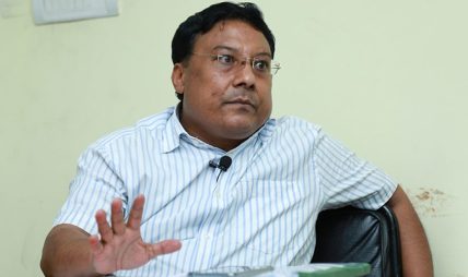 जिल्ला अदालत काठमाडौंको पत्रकार श्रेष्ठलाई तीन दिन थुनामा राखेर अनुसन्धान गर्न अनुमति
