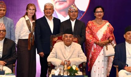 राष्ट्रपति पौडेलद्वारा डा. रामकण्ठ माकजू र रामेशवर खनाल ‘हेमबहादुर मल्ल’ सम्मानद्वारा सम्मानित