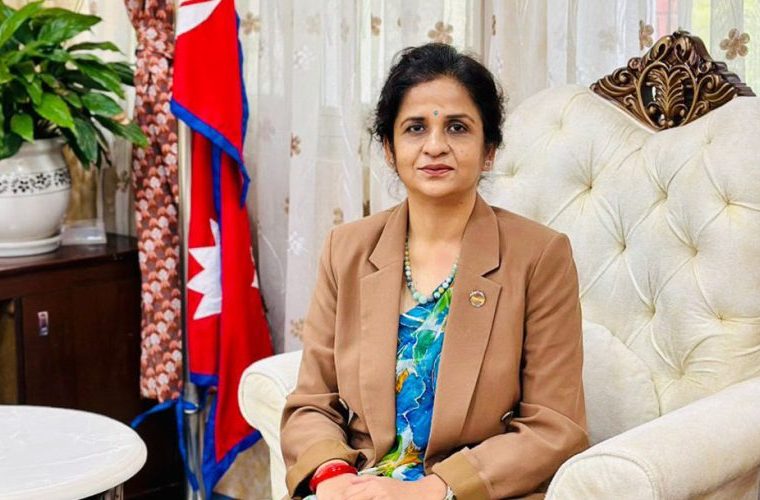 उद्योगमन्त्री गौरीकुमारी यादवले पदबाट राजीनामा दिइन्
